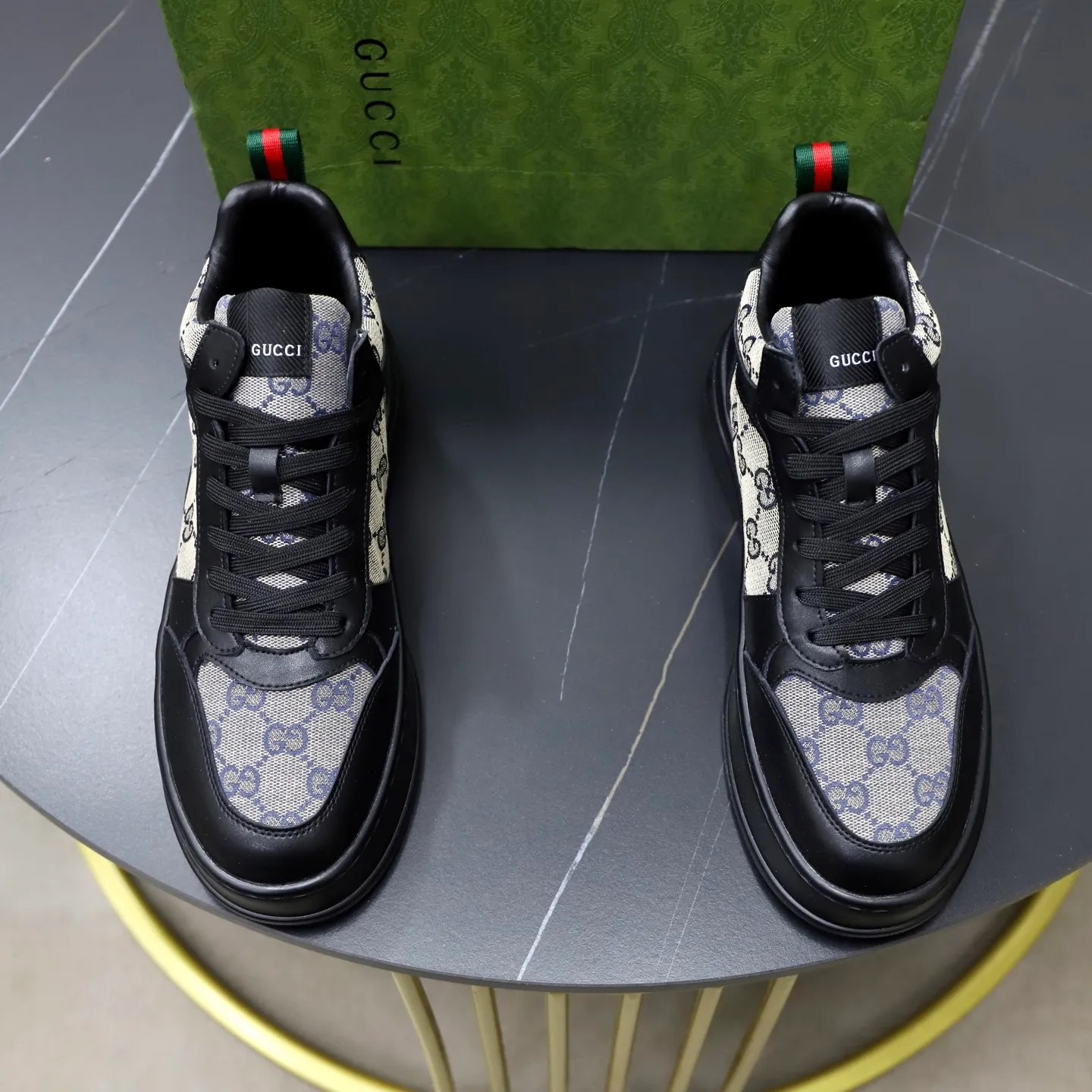 Ex-factory price: 442💰🙅‍♂️🙅‍♂️🙅‍♂️ Brand: GUCCI Standard code: 38-44 (45 customized) Grade: Same as the official website Material: Original cowhide material spliced with brand cloth Comfortable and breathable lining Lightweight and wear-resistant sports outsole Style category: Men's fashionable casual shoes Running sports shoes Distinguished luxury brand elements Top luxury color: actual picture color